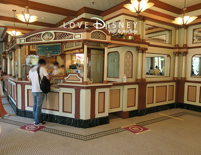 ディズニーランドのミッキーワッフルのお店。グレートアメリカンワッフルカンパニー。 - ディズニー旅行宿泊記