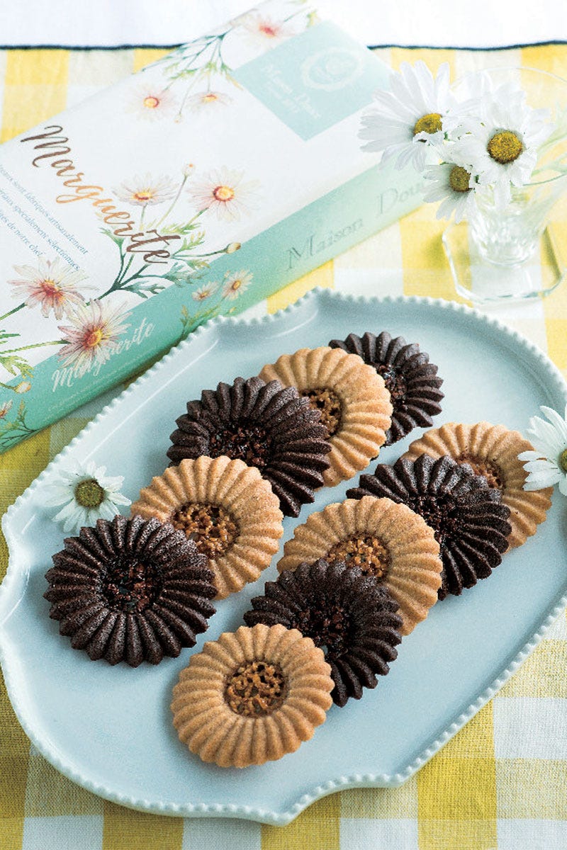 実食レビュー 花の形のかりんとう「花咲かりん」。母の日にもぴったりです。売っているところ、日持ち、値段、カロリーの紹介と口コミです - ほぼ毎日お菓子 を食べてるスイーツブログ 鹿の菓子