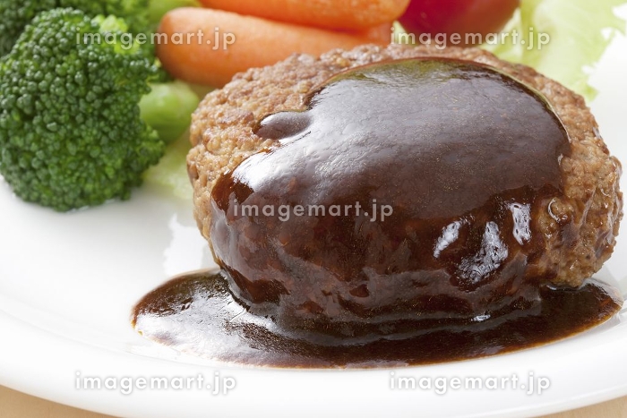 鉄板ハンバーグ 10455000330 の写真・イラスト素材アマナイメージズ