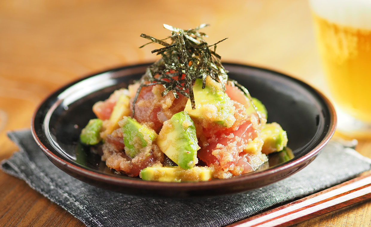 ネバネバおいしい♪ マグロとアボカドの山かけ丼