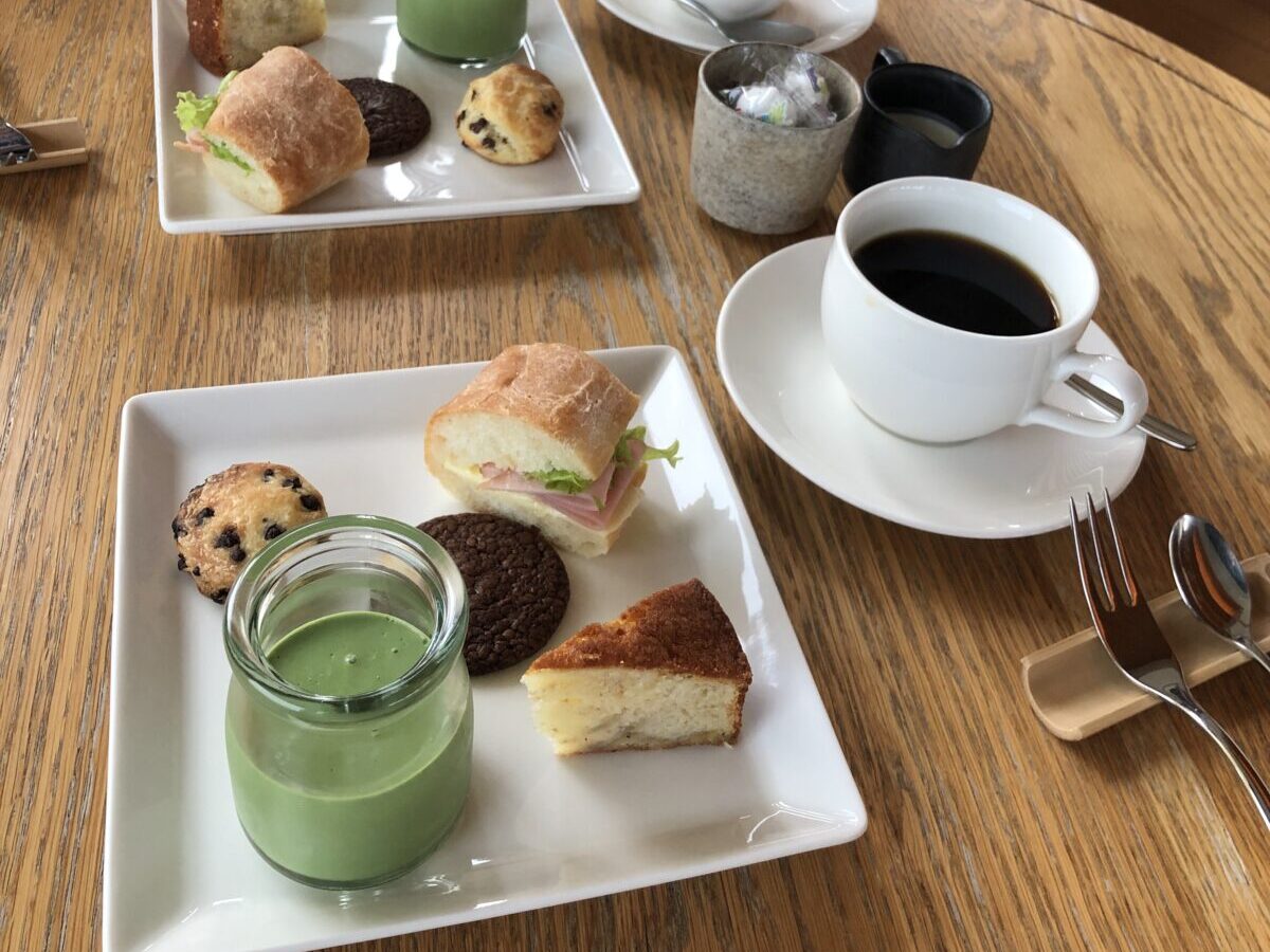 平日限定ランチは11:00〜14:00 13:30ラストオーダー です🌱 鳥料理を中心に豊富なメニューで 美味しいランチをご提供します！！お待ちしてます‼️とりたけ 志摩テイクアウト 志摩市テイクアウ ト 志摩ランチ 志摩市ランチ 志摩カフェ 志摩ごはん 志摩グルメ 志摩 志摩