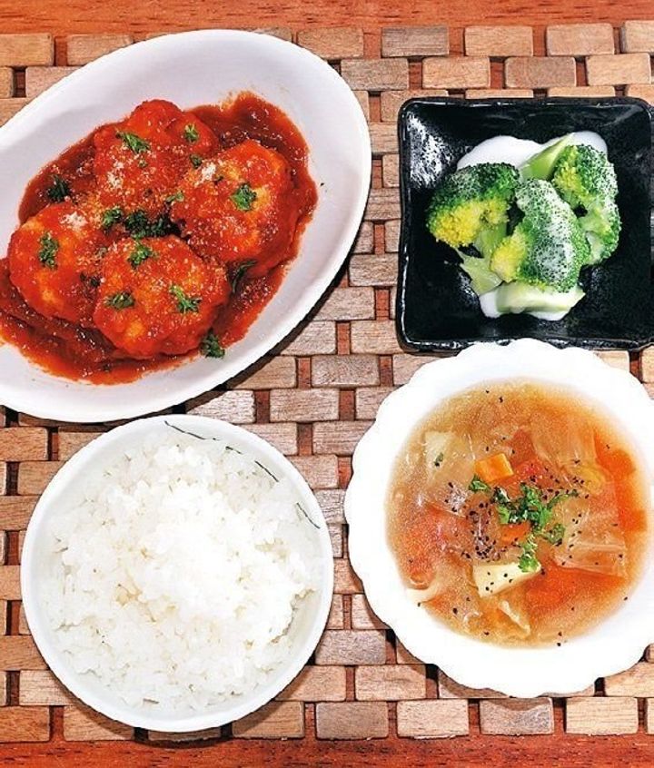 迷ったらこれ！種類別煮魚に合う汁物、おかずの献立レシピ28選 - macaroni