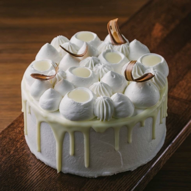 グルテンフリー対応 卵・乳製品・小麦粉不使用 苺ミルク ホールケーキ 5号 15cm洋菓子工房 きららCake.jp