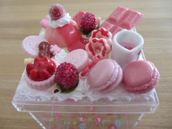 100均DIY Seriaのホイップクリームのりでクリームソーダ作り 概要欄に後日談あります