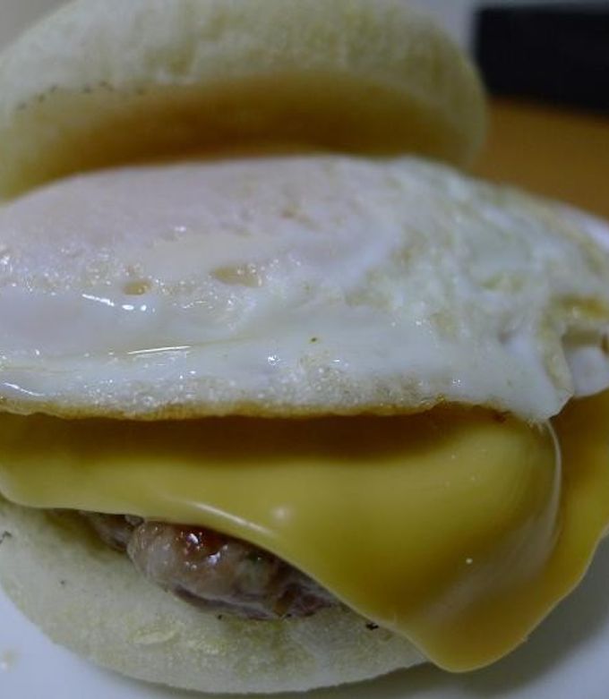 全力で作るシェフスタイルの『ソーセージエッグマフィン』マクドナルドを目指す再現レシピ