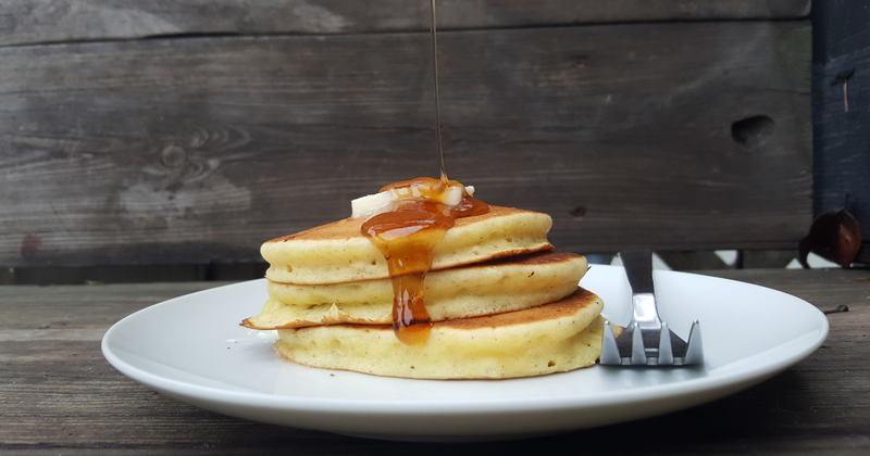 ベーキングパウダーなしフライパンで焼く簡単米粉のりんごケーキ ふわふわエッグメーカーレシピおてがるレシピ