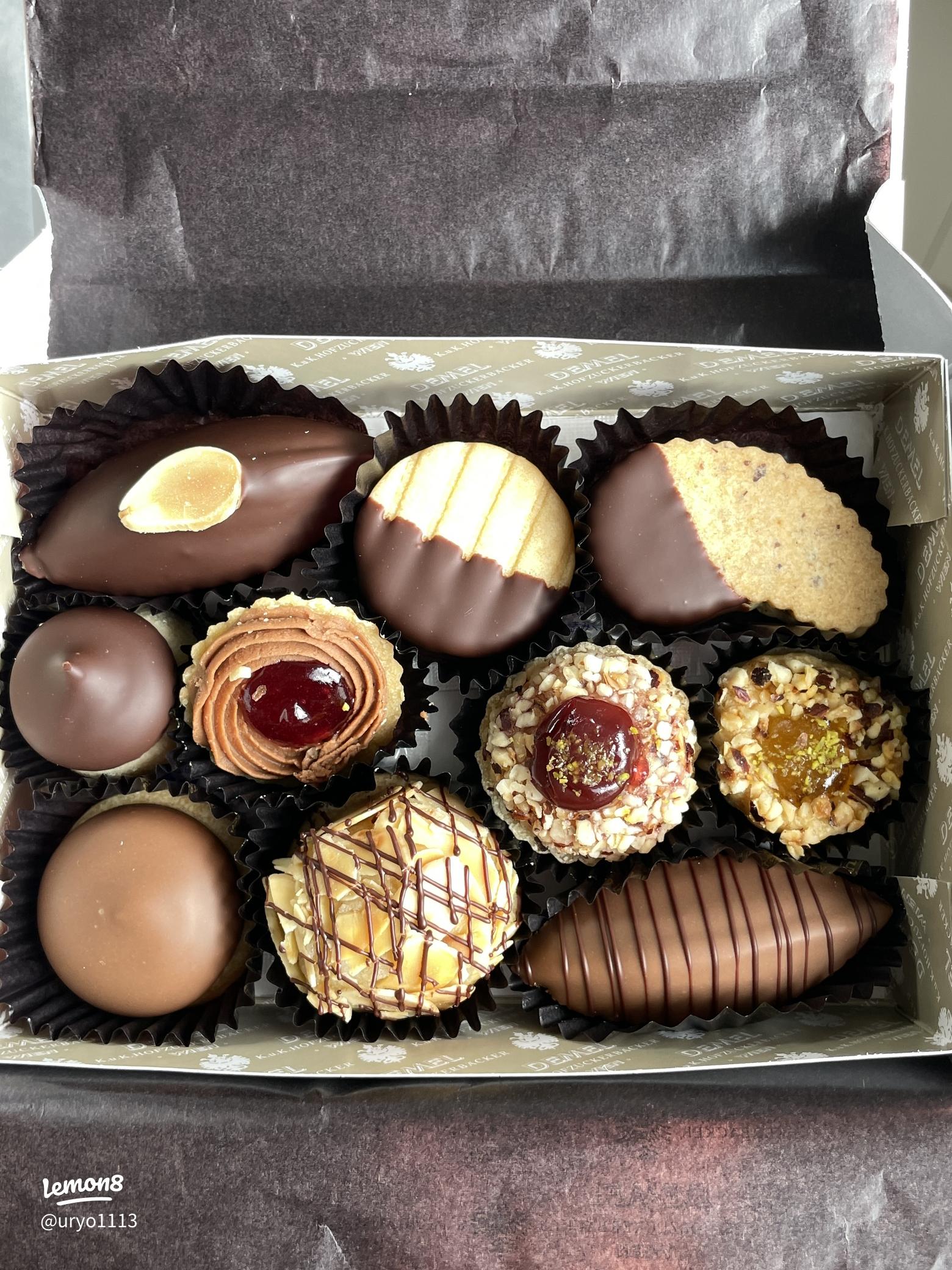 デメルさんの生クッキーその２ 阪急限定プラス - チーズケーキマニアへの道!! 世界の味を発見しよう