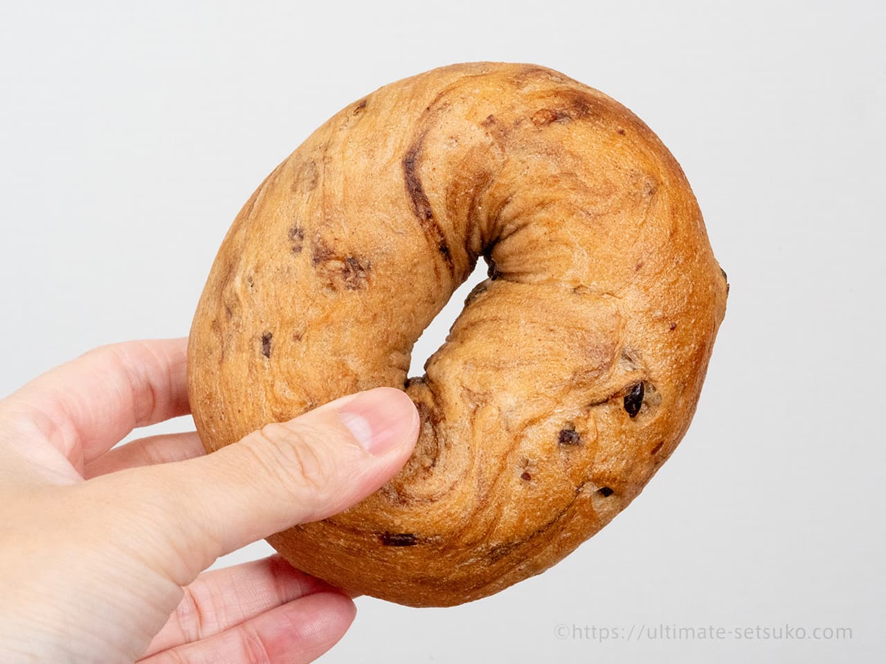 コストコのベーグル『シナモンレーズン』のおすすめ度は？ 気になる味や食べ方をチェックmitok ミトク