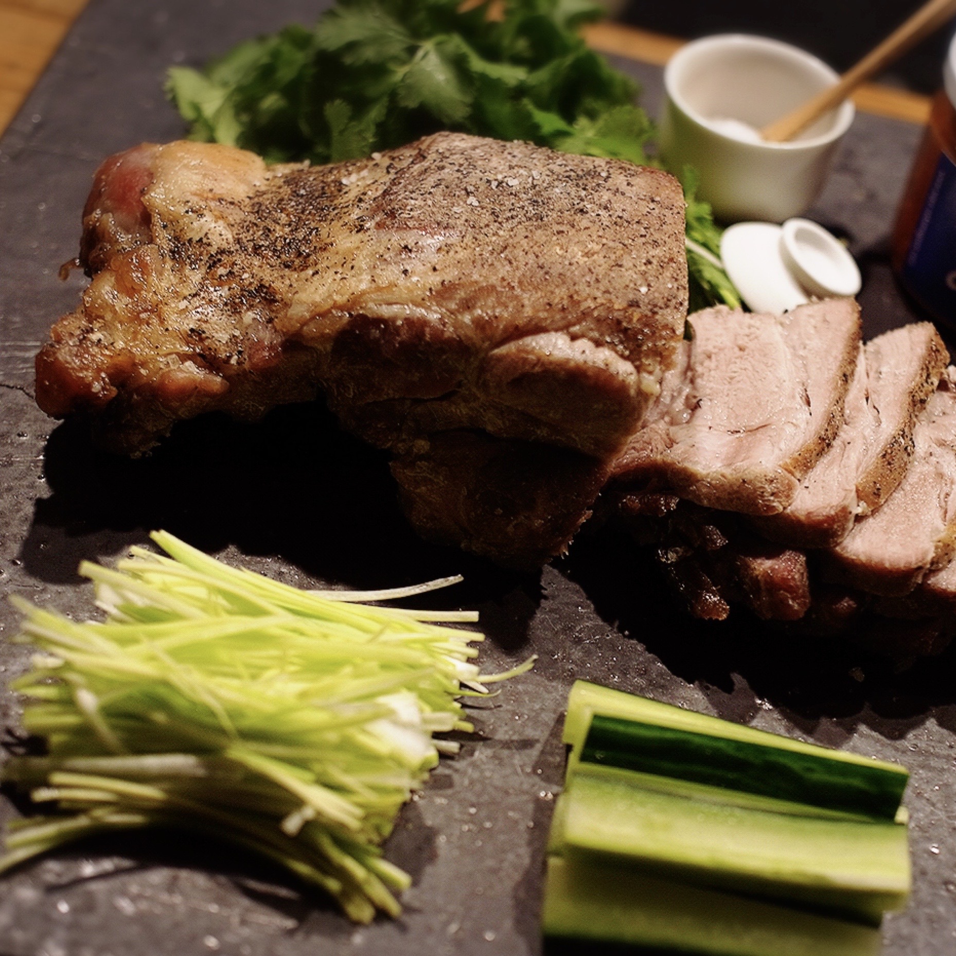 豚肉を柔らかくする材料・下処理・調理方法！カレーもソテーもジューシーな食感に豚肉通販 和豚もちぶた 公式 国産豚肉のお取り寄せ・お歳暮・お中元・ギフトなど贈り物に人気