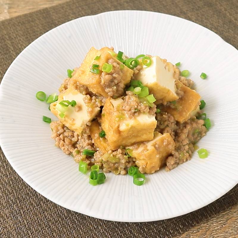 キャベツの肉みそがけ丼