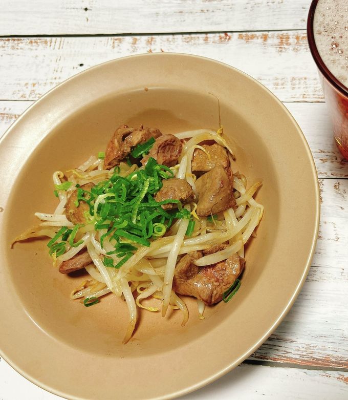 レバーだけの炒め物！鶏レバーのやみつき胡椒炒めのレシピ：白ごはん.com