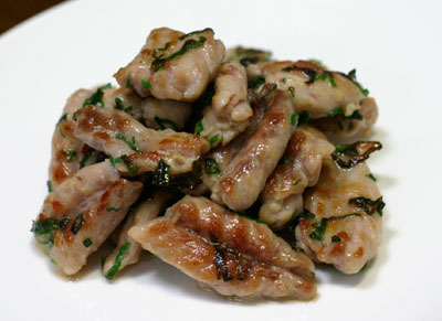 ☆塩麹レシピ！ 「せせりとねぎの塩麹炒め」 味噌通販美味しい愛媛の麦味噌ならギノーみそ