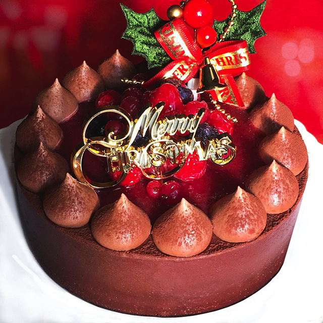 誕生日など特別な日に♪ チョコクリームのデコレーションケーキ