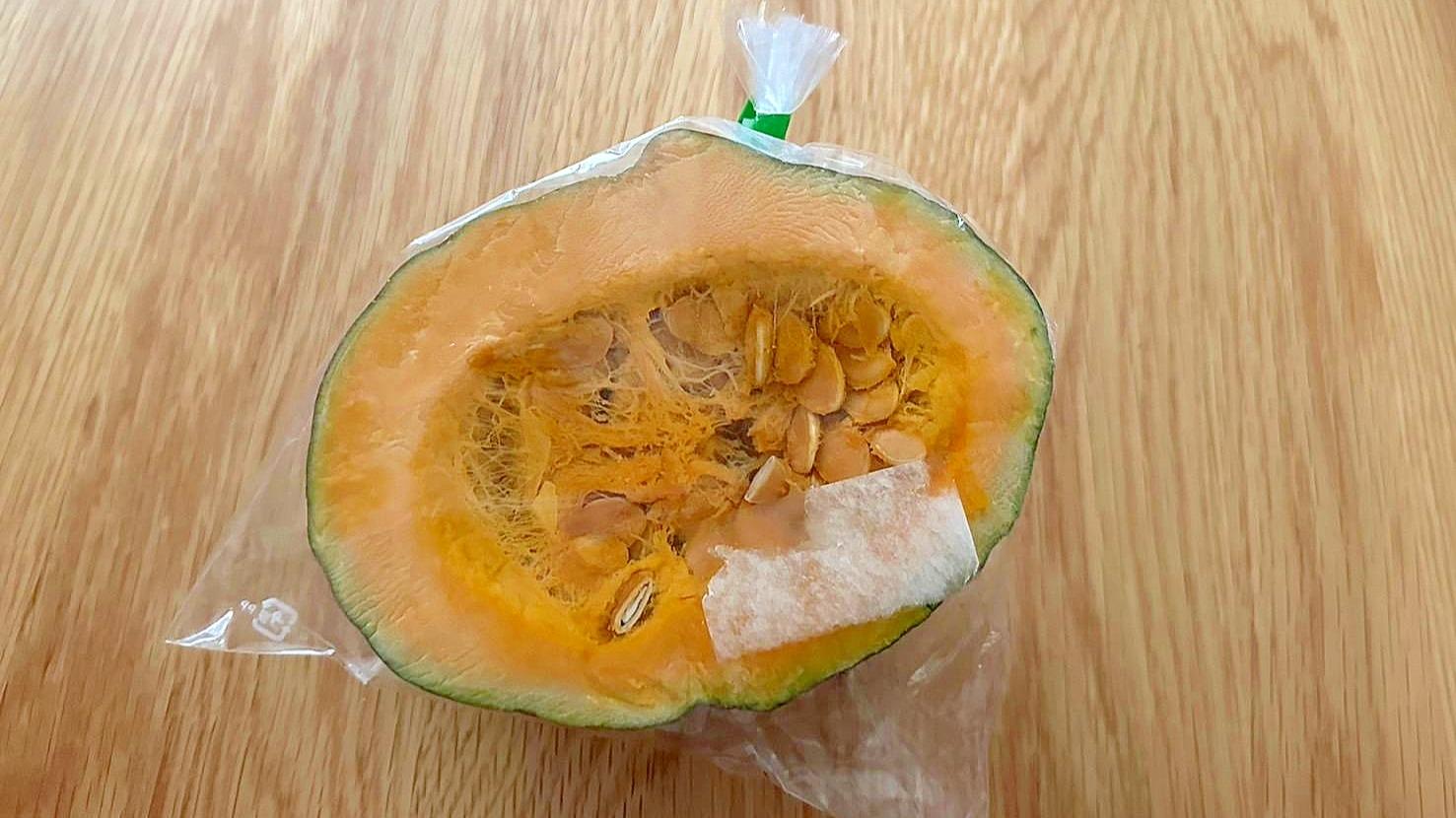 かぼちゃの保存方法かぼちゃを美味しく保存するコツ、冷凍保存と解凍方法もご紹介します。N.D.Kitchen Basic