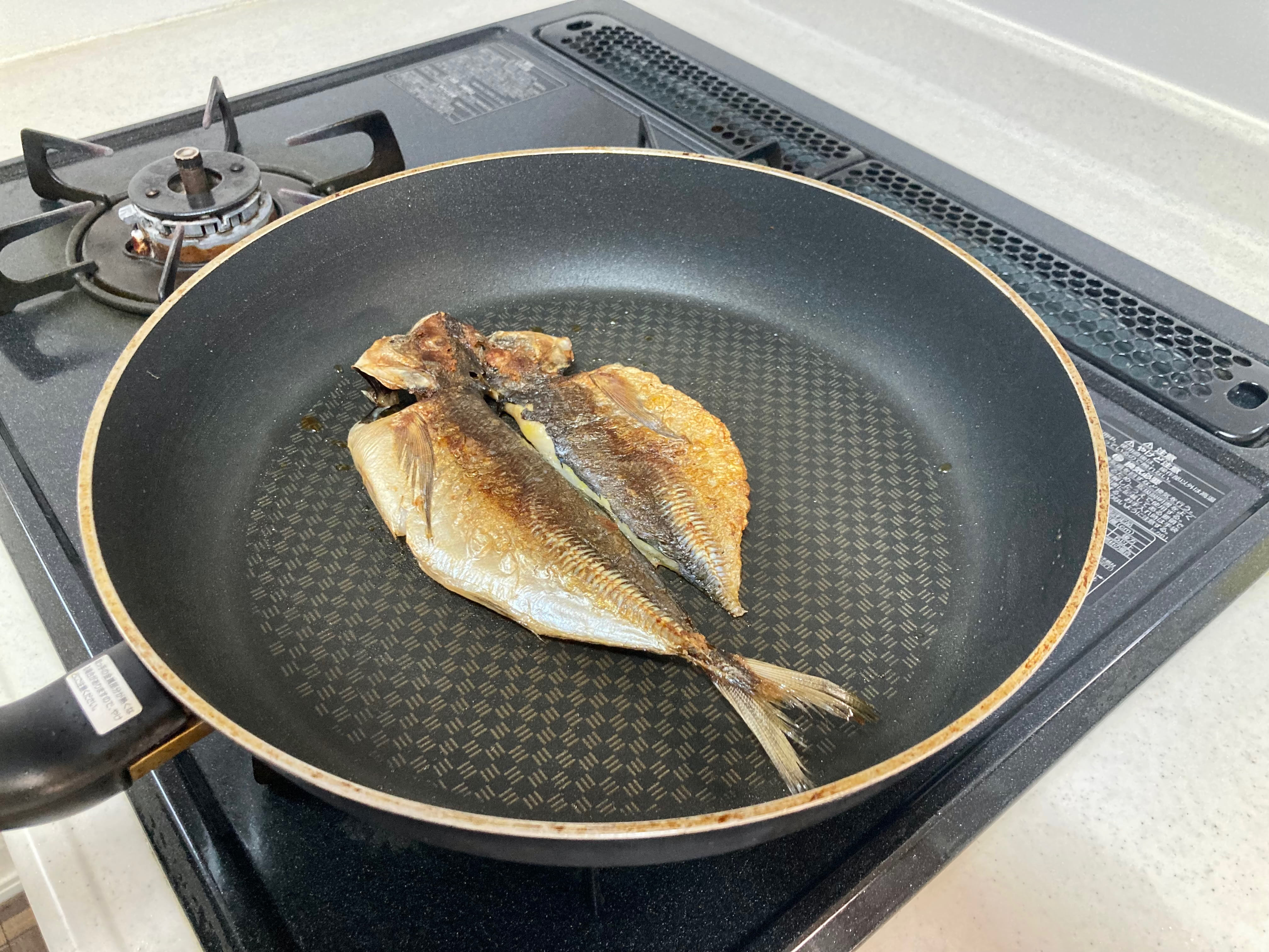 フライパンで簡単！干物をふっくら焼く方法気仙沼から無添加手作りお惣菜・海鮮をお取り寄せなら斉吉