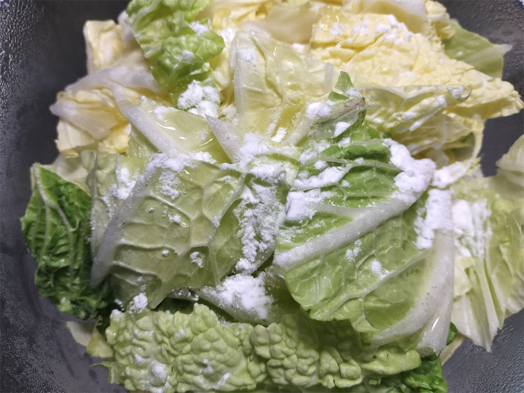 やみつき♪サッパリ副菜♪『湯かけ白菜の塩だれナムル』