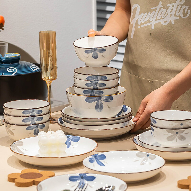 congratulationsⵈ⚐ 昇進祝いのオーダーケーキ🎂デザインお任せでしたが、郵便局員さんとの情報があったので このようなデザインに🏣♪♪ お任せ頂きありがとうございました😊 ・ おめでとうございます㊗️・カフェ 福島カフェ 納屋カフェ 田舎カフェ リノベーション