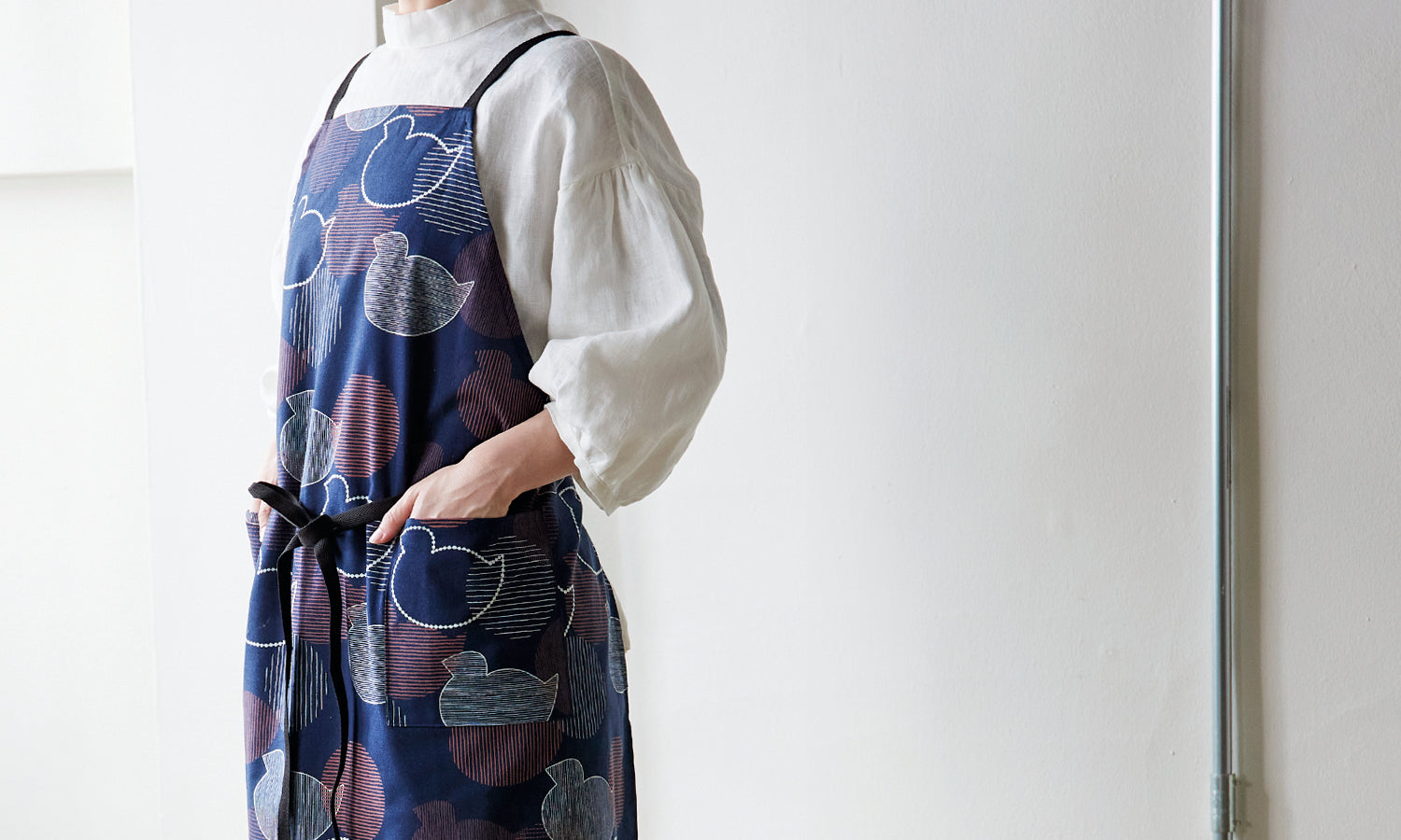 くるっと巻ける 大人エプロンの作り方 – kokka-fabric.com