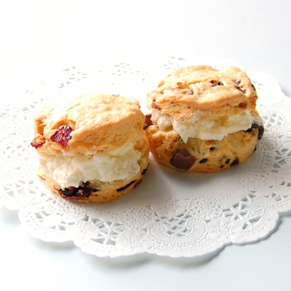 スコーンと紅茶＝四谷にオープンした「BIRTHDAY MORE」 - 市ケ谷経済新聞