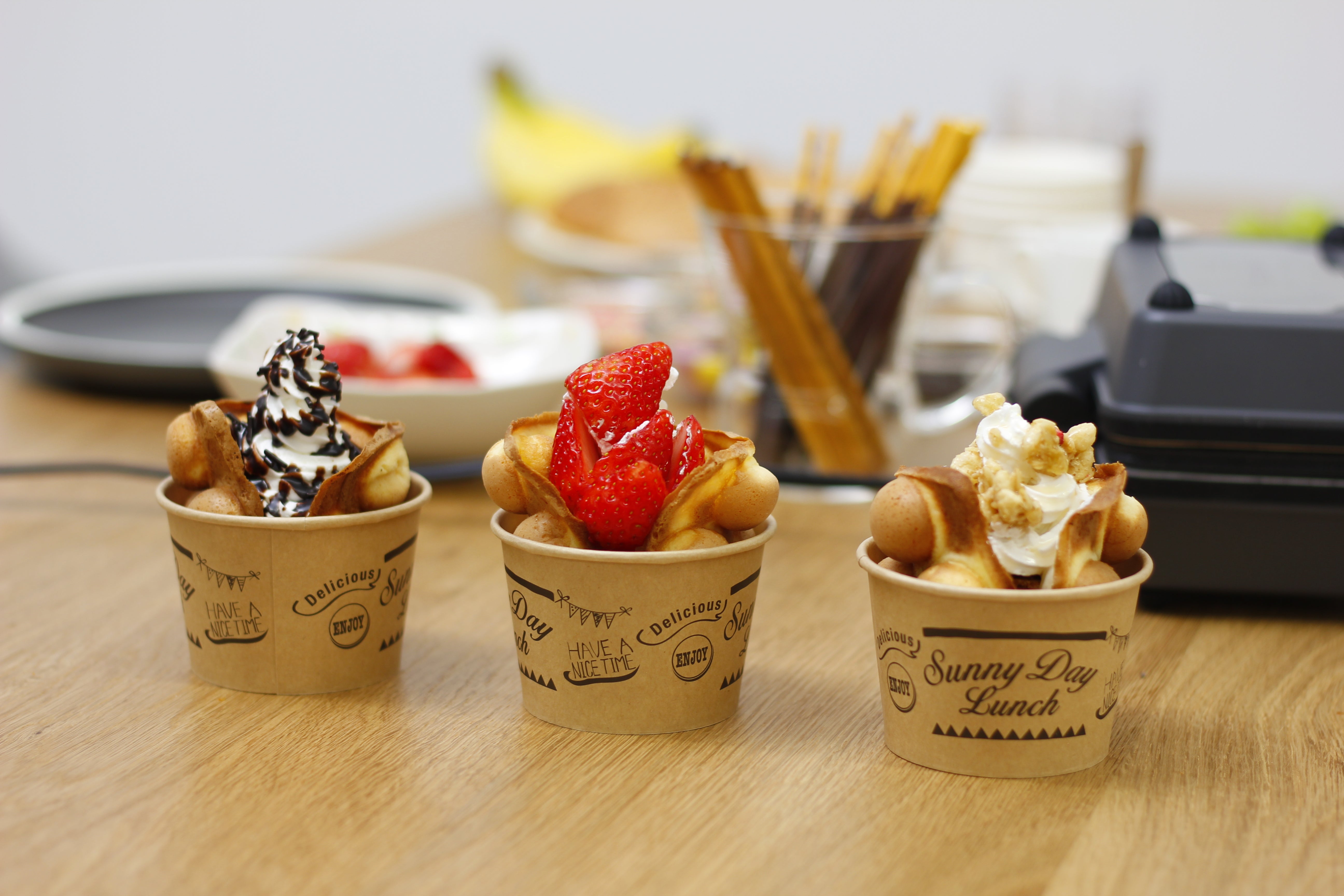 半解凍でアイスとしても♪ ワッフルの新感覚スイーツ クロッフル デコレーション2種セット 6本入の通販・お取り寄せクロッフル生地クロッフル作り方クロッフル 冷凍ワッフルのトッピングWaflaワッフラ