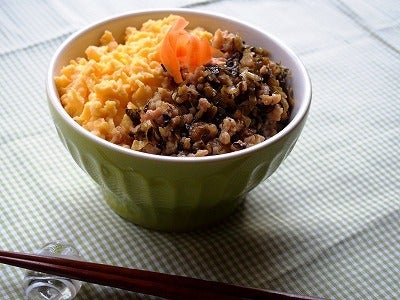 簡単早い♪高菜そぼろ丼