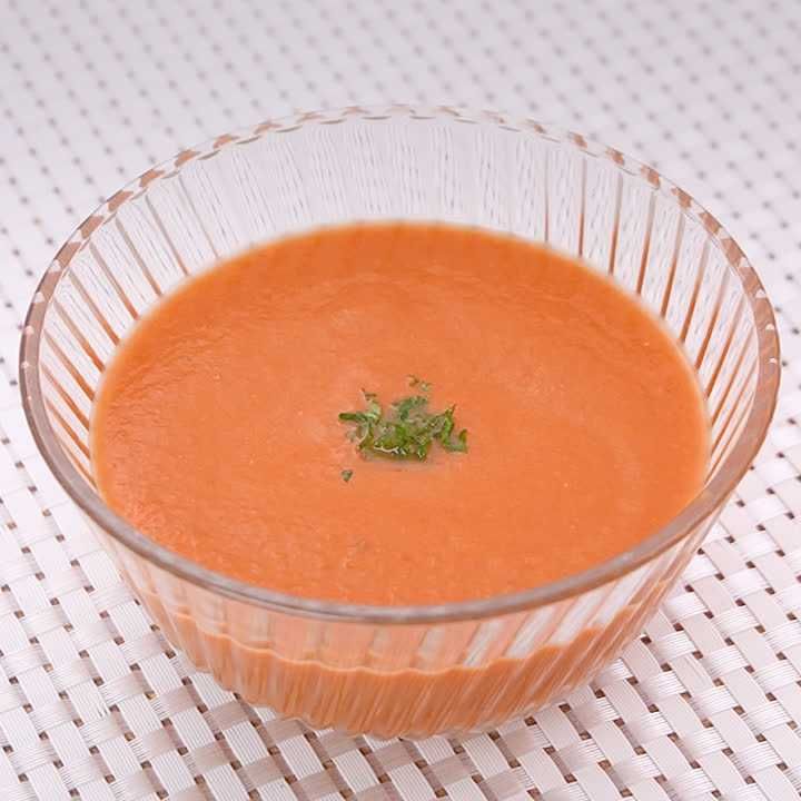 まぜるだけ！基本のトマトソースで作るガスパチョ