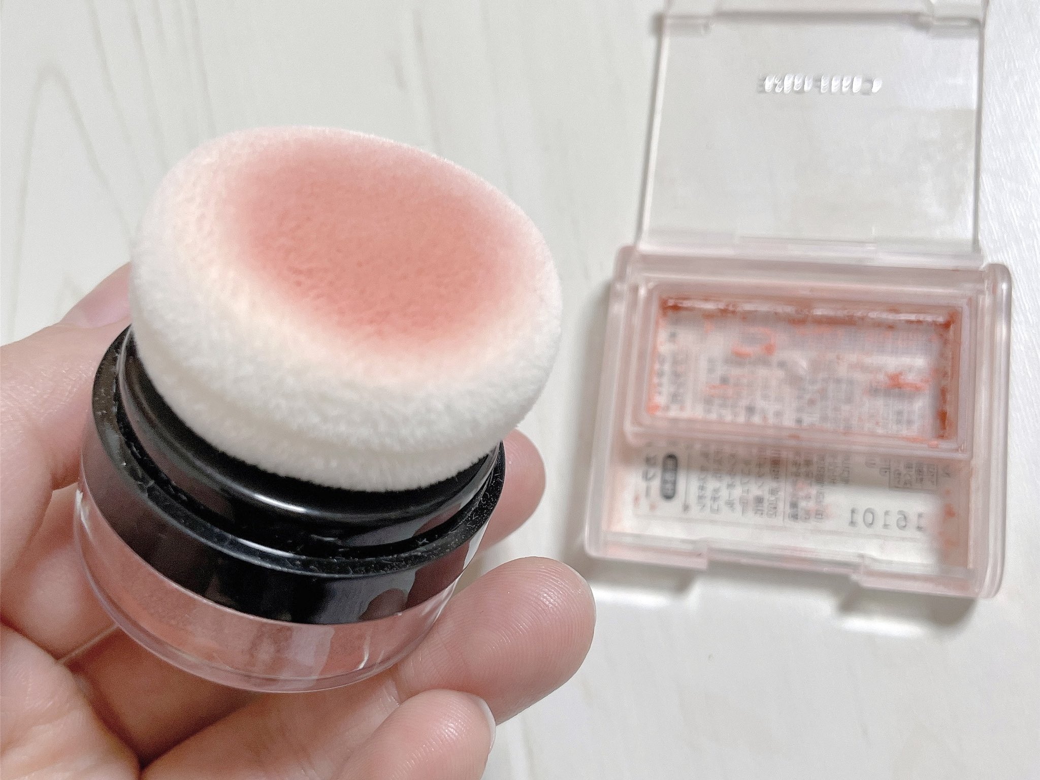 試してみた DAISO エルファー ポンポンチークの人気色・イエベブルベ別の口コミ・レビューLIPS