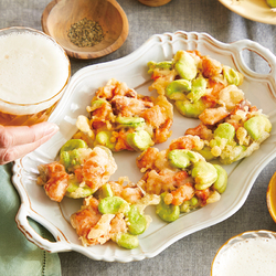 かつおぶしの相模屋オーブントースターで焼くだけレシピ 🌸焼きそら豆のおかかベッド🌸材料・そら豆 ・花かつお ・しょう油・七味 お好みで調理器具：オーブントースター作り方①焼き色が付くまでオーブントースターで焼く ②皮を開いてお皿に盛る ③花
