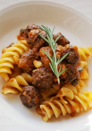 イタリアの定番料理！ ポルペッティ