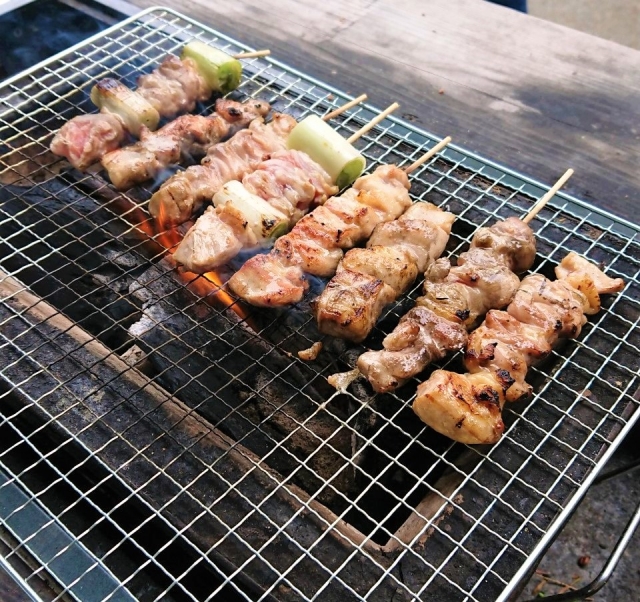 🏕️ふたりソロキャンプ レシピ公開中🍺🏕️ ✩ ⋆ ┄ ⋆ ✩ ⋆ ┄ ⋆ ✩ ⋆ ┄ ⋆ ✩ 第7話より 🍖 豪快！ジューシー！キャンプシュラスコ 🍖 ✩ ⋆ ┄ ⋆ ✩ ⋆ ┄ ⋆ ✩ ⋆