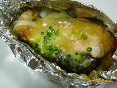 茄子のピザ風ホイル焼きクラシル