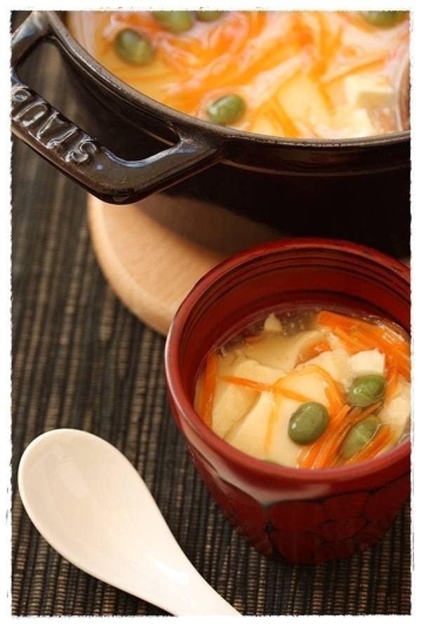 ストウブできのことほうれん草のチーズオムレツ