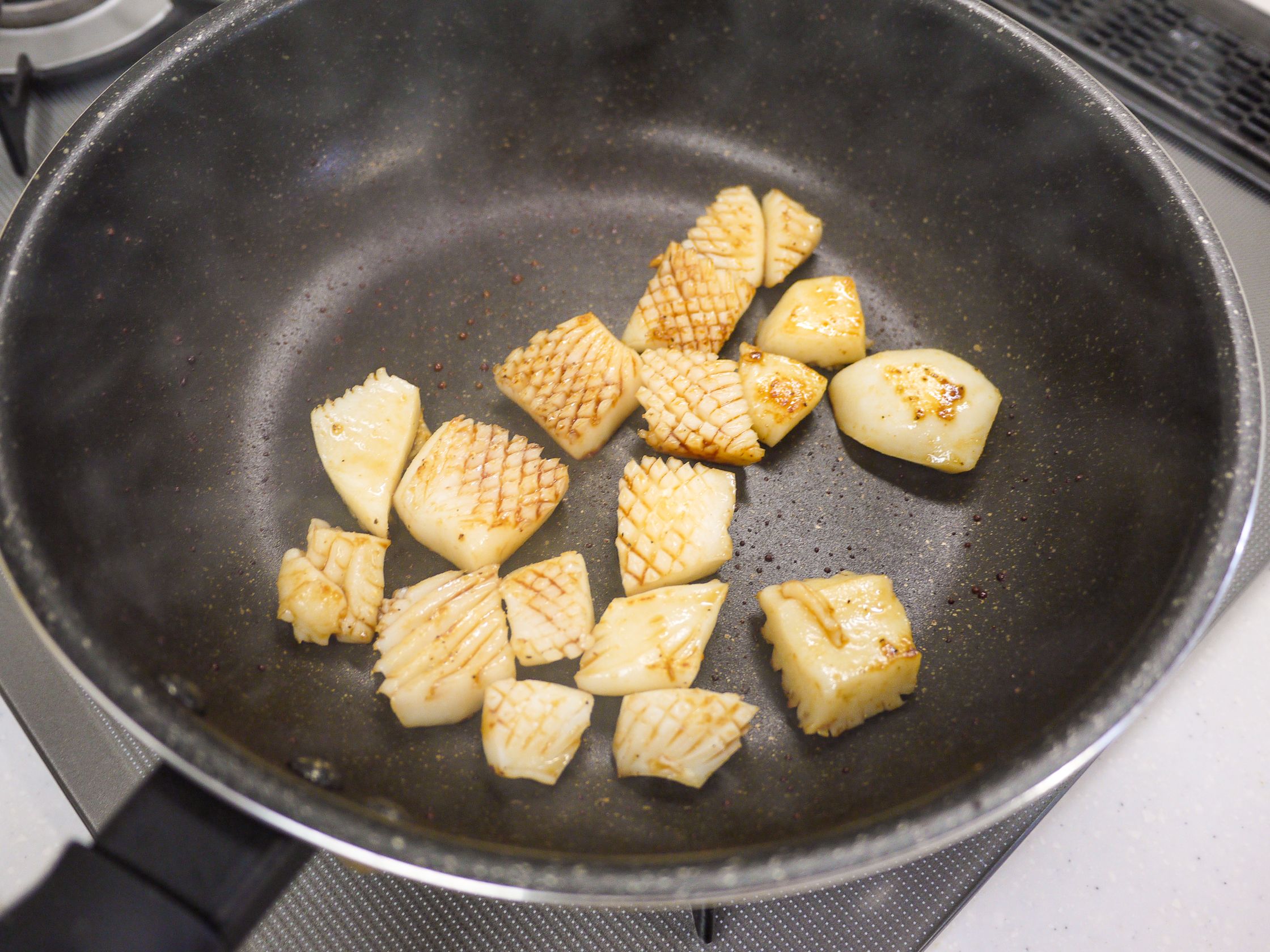 簡単おつまみ♪ イカのマヨ焼き