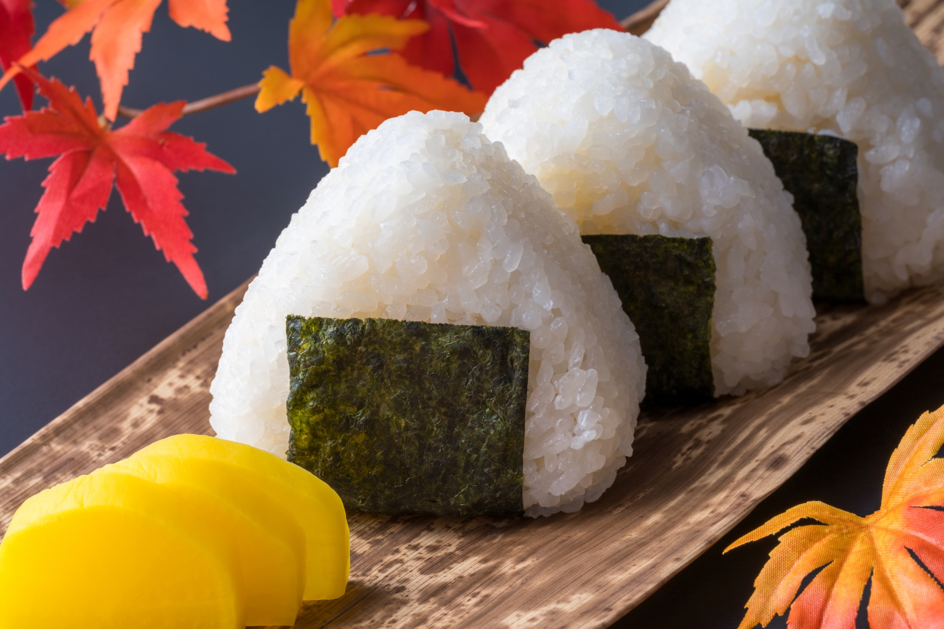 英語でcooking! How to make onigiri! おにぎり！ - YouTube