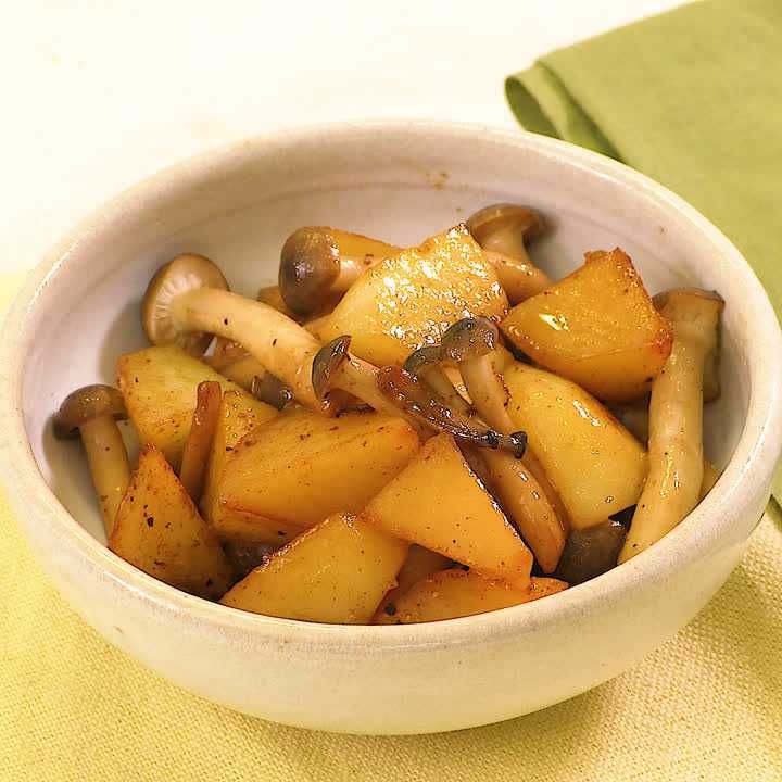 じゃがいもと玉ねぎの炒めもの