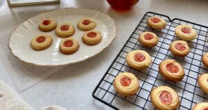 絞り出しジャムクッキ