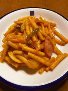 コーンとほうれん草とマカロニのケチャップ炒め