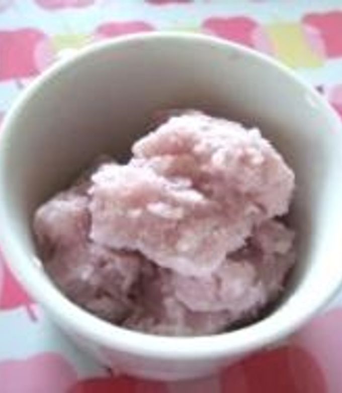 カルピスでフルーツシャーベットを作ってみました。フローズンアイスのようなコクが出て美味しかったよ。材料はフルーツ缶1缶、牛乳200ml、カルピス60mlです。 カルピスアレンジ 簡単スイーツ 簡単スイーツレシピ 手作りアイス 手作りスイーツ フルーツアイス