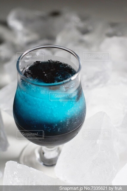 White Lady-氷の量 – 岩本博義 公式サイト