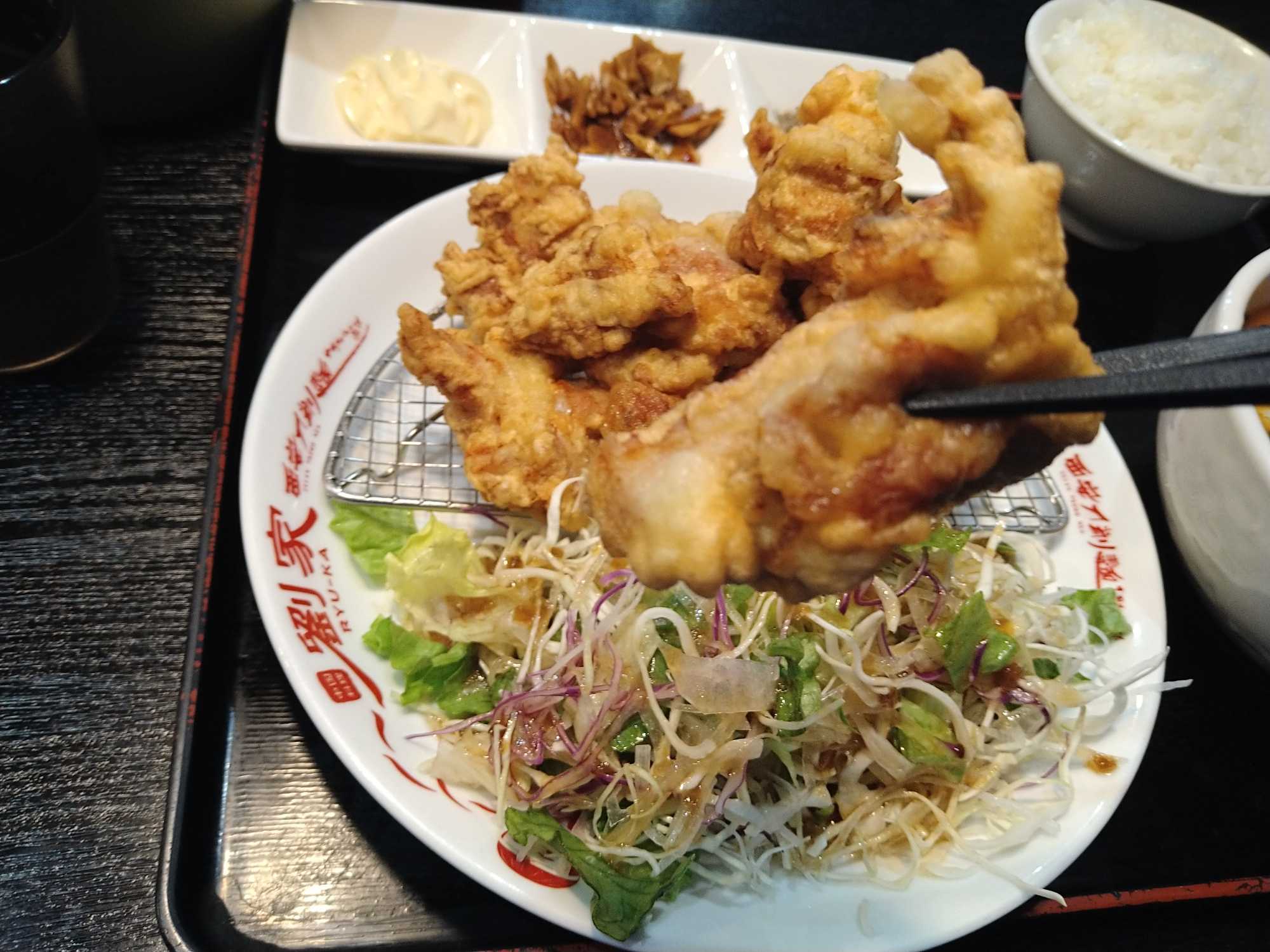 大食い 巨大唐揚げ定食！制限時間45分以内に完食できるかチャレンジ 海老原まよい