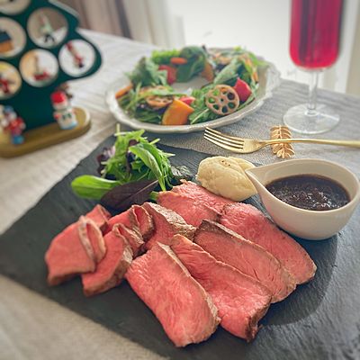 混ぜるだけの簡単レシピにプロの技も！ローストビーフの絶品ソース5選 – 和牛シャリアピンギフト専門店YU-SETSU