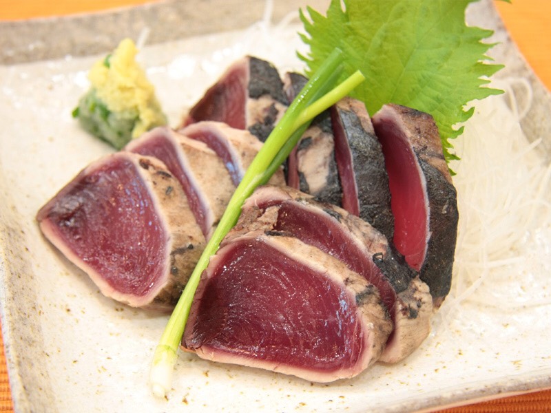 カツオ人間―日本人の心を掴んだ魚の頭型キャラクター · Global Voices 日本語