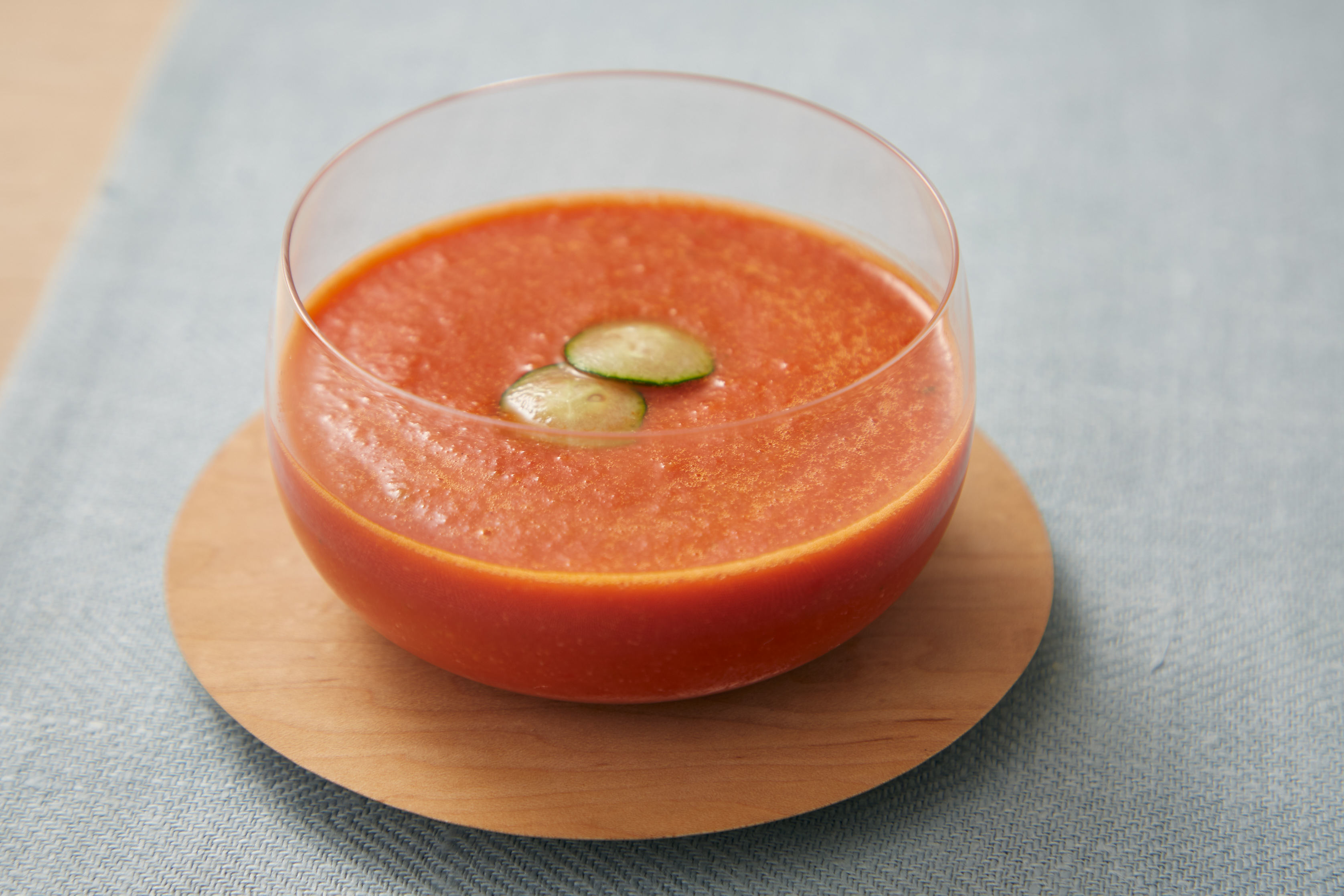 暑い時に!!冷製トマト缶のガスパチョ風スープ