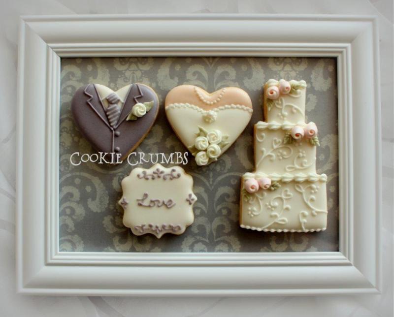 Halloween cookies🎃 . 今年もこの季節がやってきましたよ🤭 . こちらはケーキに飾るミニクッキー🎃どの子を採用にするか悩む🎃 .アイシングクッキーアイシングクッキー教室icingcookieicingcookiessugarcookiesroyalicingicedcookiesroyalicingcookies