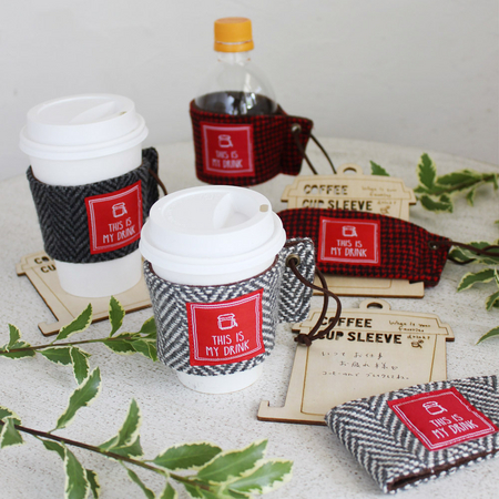 ホットドリンク用の蓋付き紙コップ イラスト素材7464775- フォトライブラリ