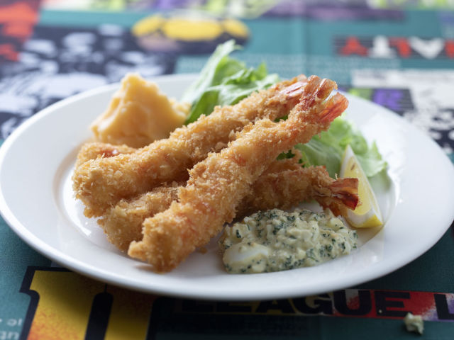 大きい海老フライと簡単タルタルソース