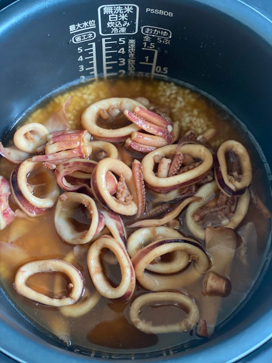 いかめし風炊き込みご飯Vマーク：信頼の生活ブランド株式会社八社会