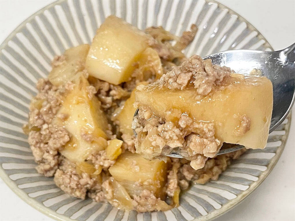 肉じゃがの肉は豚肉or牛肉？ 肉の種類や部位別の作り方 レシピ付き1ページ目 「マイナビウーマン」