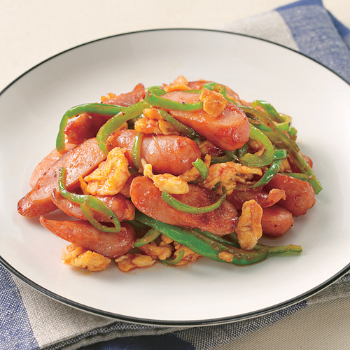 ウインナーと小松菜のオイスター卵炒め