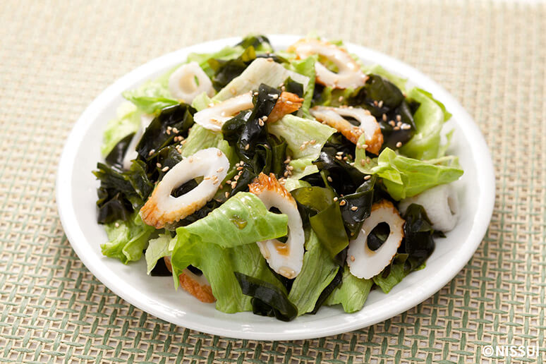 作り置きにも！国産だし醤油で♪豆苗とちくわのわさび醤油和え